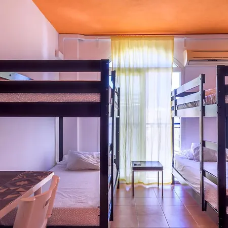 Lunalba Hostel