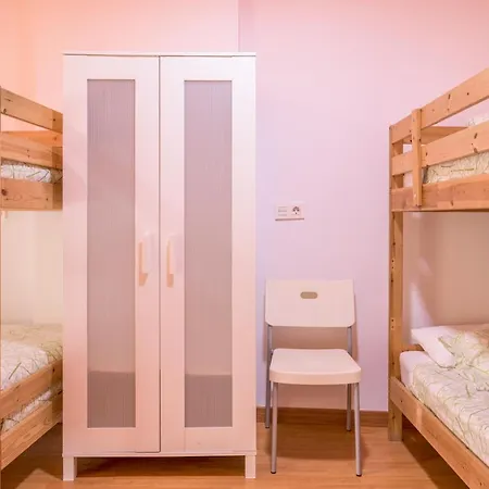 Hostel Lunalba *