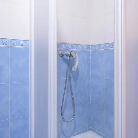 Lunalba Hostel *