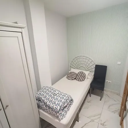 Hostel Lunalba *