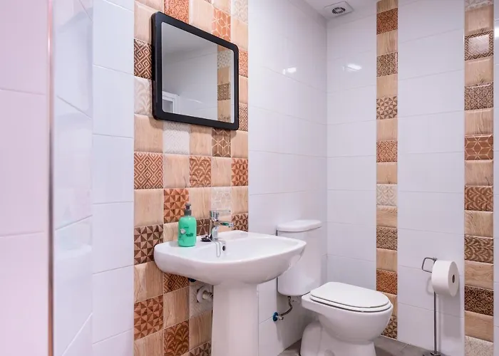 Lunalba Hostel Màlaga