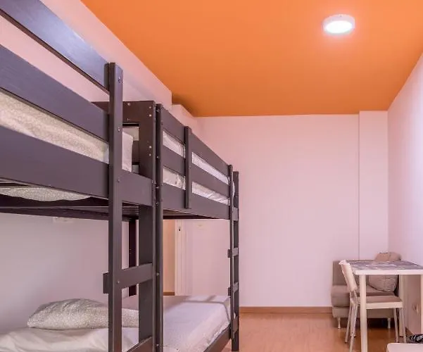 Lunalba Hostel *