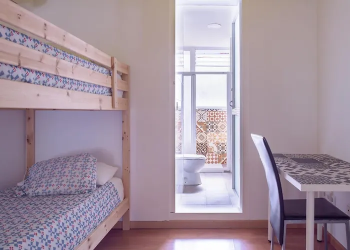 Lunalba Hostel Màlaga